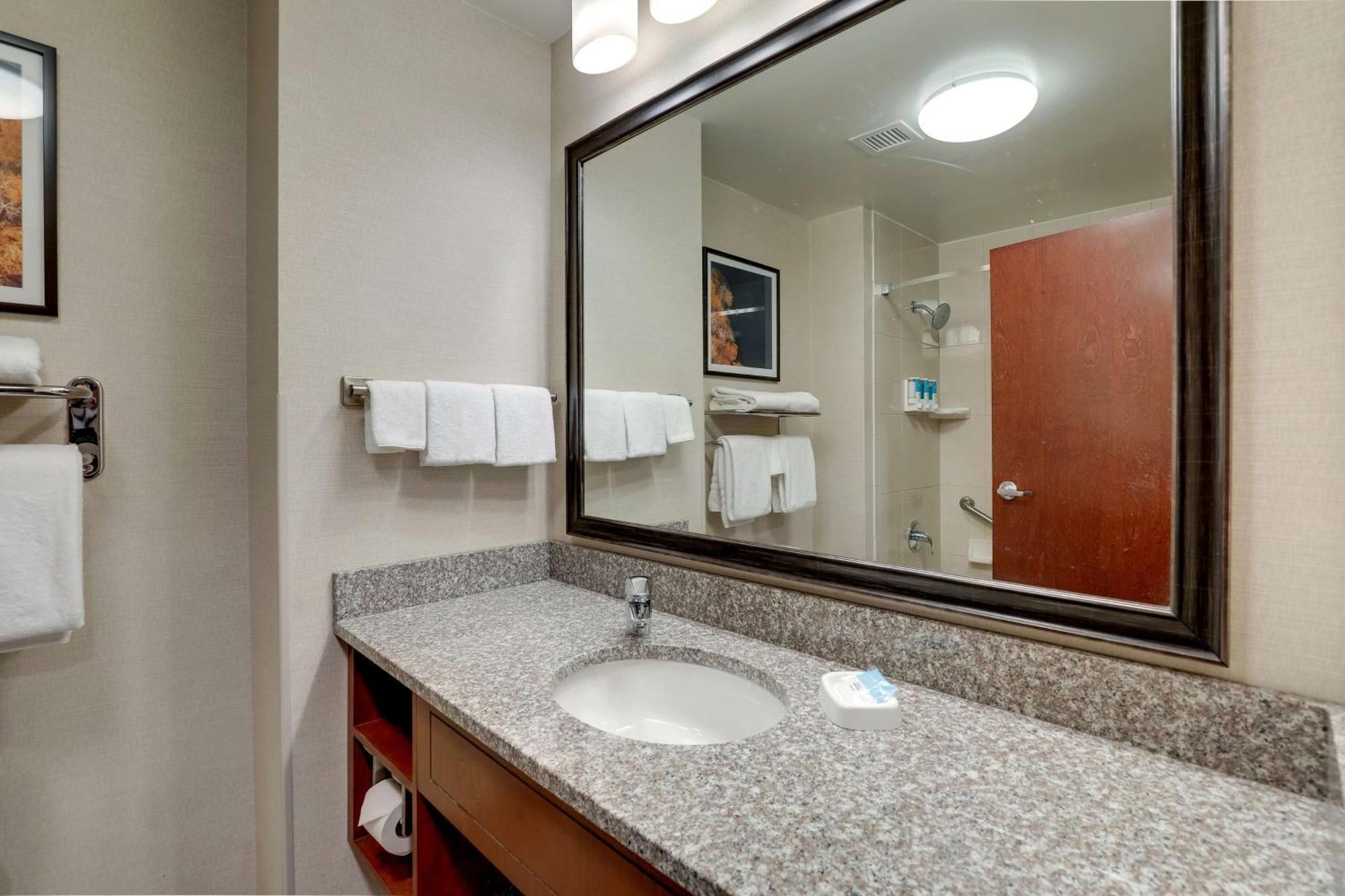 Drury Plaza Hotel Mt Vernon Mount Vernon Luaran gambar